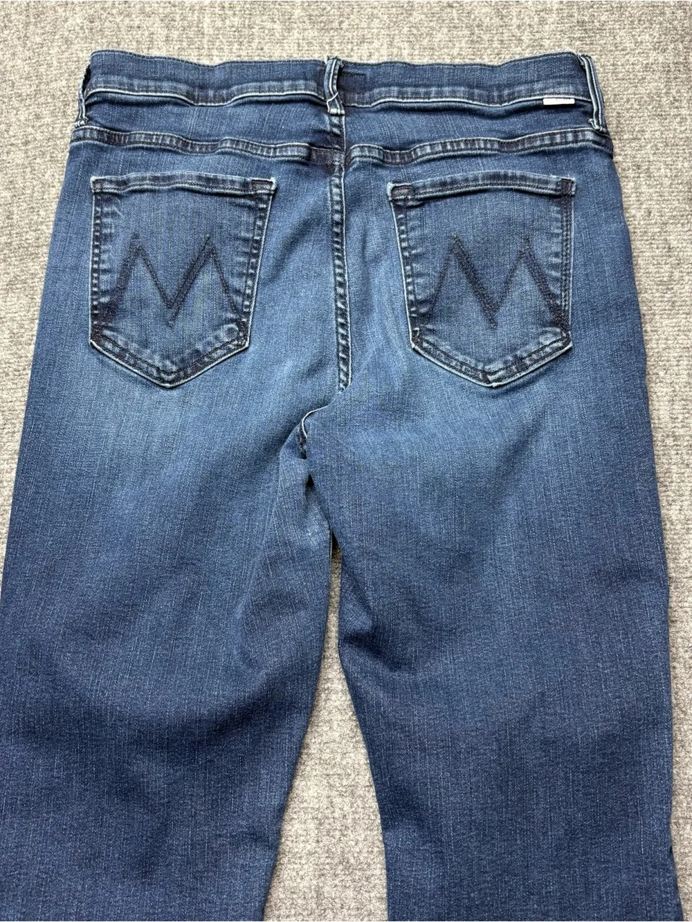 MOTHER Jeans Womens 32 Weekender Fray in Mint Condition Flare Raw Hem USA Made - Picture 14 of 15